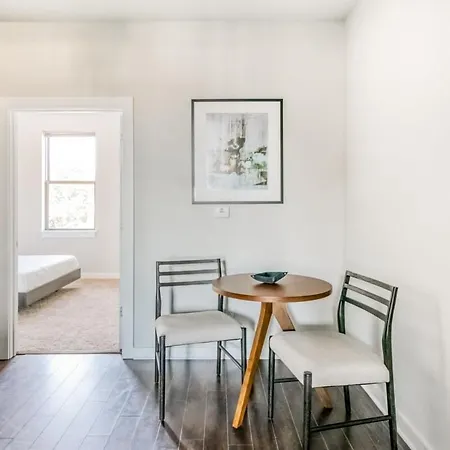 Cozysuites Two Classy Music Row Apartment *