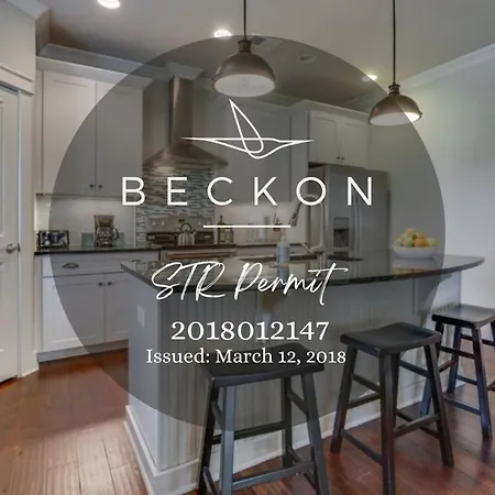 Twin Belmont Homes W 8 King 4 Living Sleep Up To 24 Guests Walk To Belmont & Vanderbilt Near Music Row The Gulch & 12 South 2 Miles To Broadway Smart Tvs Parking 24 Hr Hospitality *