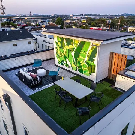 Quadhouse - 4 Luxe Homes - 4 Private Rooftops