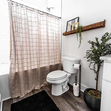 Holiday home - 228 Oceola Ave *