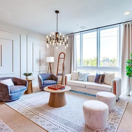 The Duo - 24 Beds & Stunning City Views Rare Find Holiday home Nashville