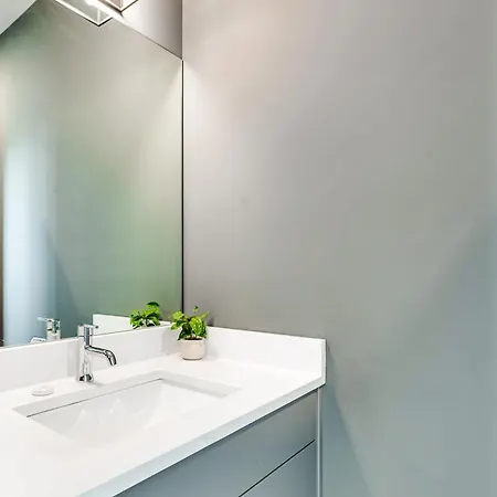 Sky High Cowgirl Luxe 4br With Rooftopdeck Karaoke *