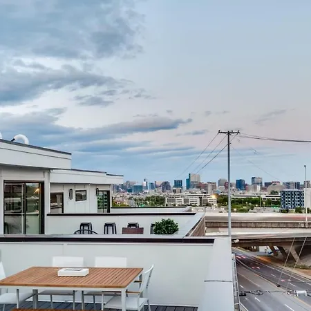 Holiday home The Duo - 24 Beds & Stunning City Views Rare Find Nashville