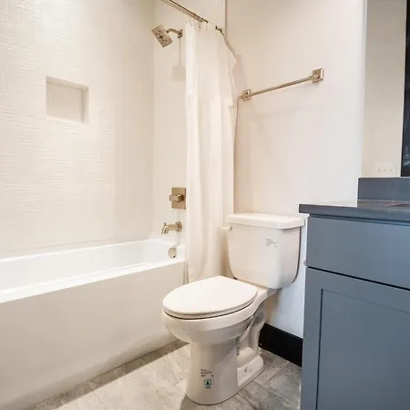 - 1037 Southside Ct #2 & #3 - Combo Holiday home