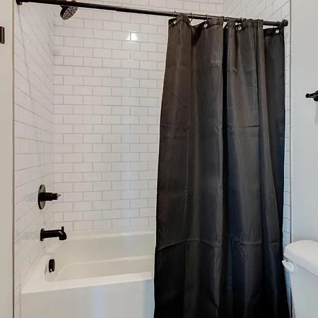 - 5623 & 5625 Lenox Ave - Combo Holiday home *