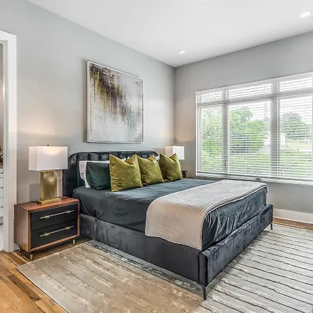 - 1000a W Trinity Ln Holiday home Nashville
