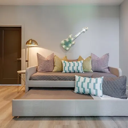 Holiday home East Nash Double - 26 Beds Fast Nashville