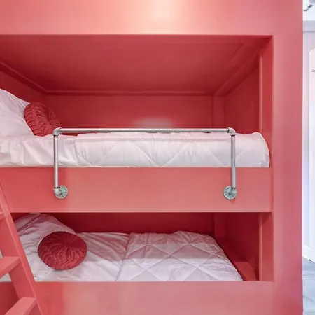 Double Lux 26beds 2 Rooftop Views Free Parking
