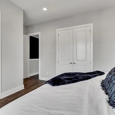 Double Lux 26beds 2 Rooftop Views Free Parking