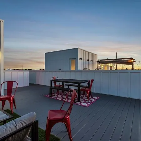Double Lux 26beds 2 Rooftop Views Free Parking