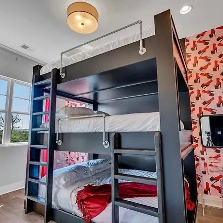 Double Lux 26beds 2 Rooftop Views Free Parking Holiday home *