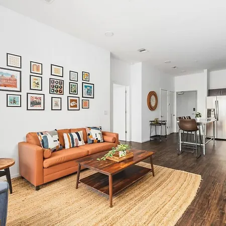 Modern Gulch Getaway With Pool, Parking, And Patio * Nashville