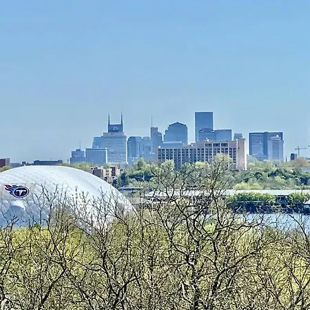 Holiday home Rooftop Skyline Views Dt Nash Sleeps 12 *