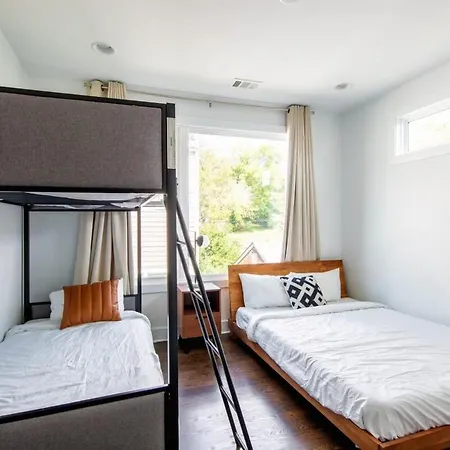 2 Lux Homes Huge Rooftop 2mi To Broadway Sleeps 24