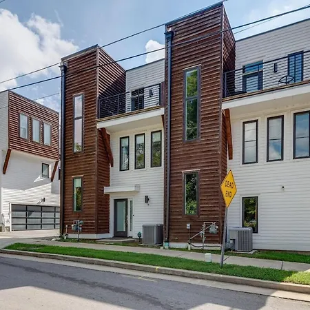 10 Percent Off New Downtown Sleeps 8 * Nashville