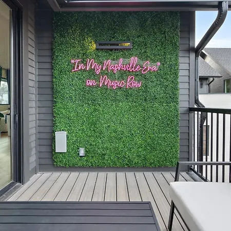 Holiday home Music Row Townhome *