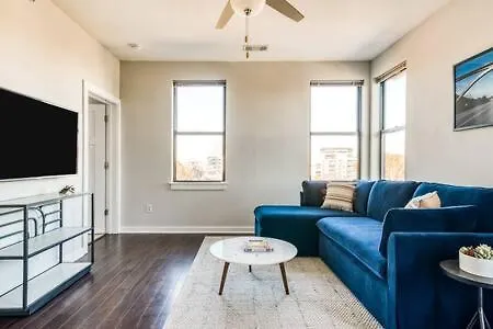 Two Cozysuites Bold Music Row In Apartment Nashville