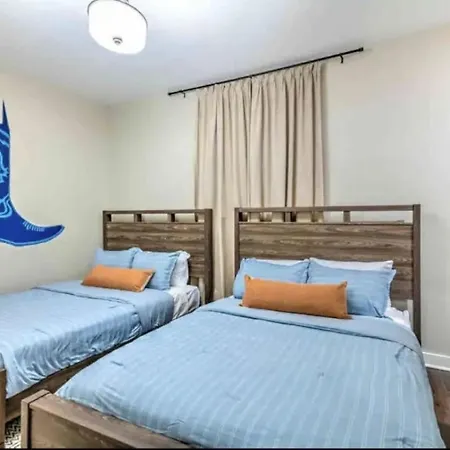 Luxury Four-story Home, Rooftop Deck With Views, Pingpong! Sleeps 12!