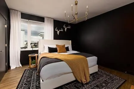 The Willow - Rooftop Lounge With Skyline Views