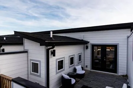 Luxe Hillsboro Village Homes For 24 With 4 Patios, Rooftops And Garage Parking, Gourmet Kitchens And Smart Tvs, Walk To Vanderbilt, Pancake Pantry And Fido, 24hr Hospitality, 10 Min To Broadway And The Parthenon