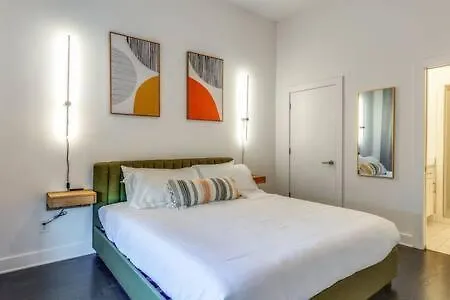 5 Mins To Belmont And Vandy, Rooftop Deck, Garage, 4 Bedroom With Rooftop And Grill, 10 Mins To Broadway, Perfect For Groups, 24 Hour Hospitality, Also Available For Long Term * Nashville