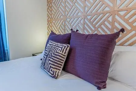 Belmont Music Row 4 Bed, Rooftop, 10 Minutes To Dt, 24 Hour Hospitality Team, Perfect For Groups, 7 Miles To Airport * Nashville