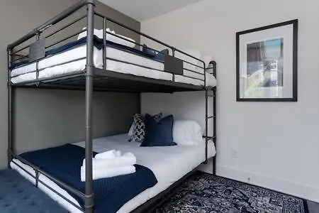 Holiday home The Leland- Luxury Escape Near Local Favorites Nashville