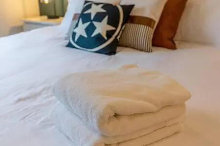 The Elliott - King Beds For Summer In 12 South Holiday home