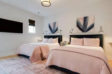 Chic Vandy With Garage - 3 Miles To Broadway *