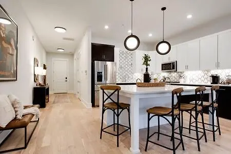 Chic Vandy With Garage - 3 Miles To Broadway Nashville