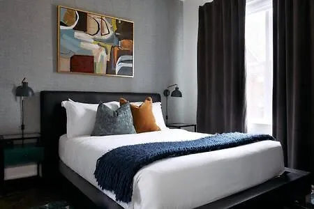 Hillsboro Village Rooftop Retreat With Views, Sleep 12 With Gourmet Kitchen, Smart Tvs & Garage, Walk To Vanderbilt, Pancake Pantry And Boutique Shopping, Minutes To Broadway, 12 South And The Parthenon, Perfect For Groups, 24hr Hospitality *