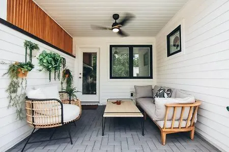 Holiday home Fall Promo, In Luxury,10 Min To Broadway *