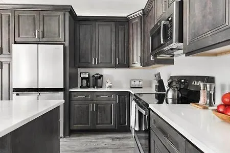 The Brooks House - 6 Mins To Broadway, Firepit * Nashville