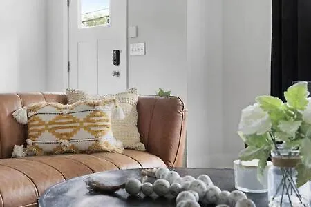 The Brooks House - 6 Mins To Broadway, Firepit Holiday home