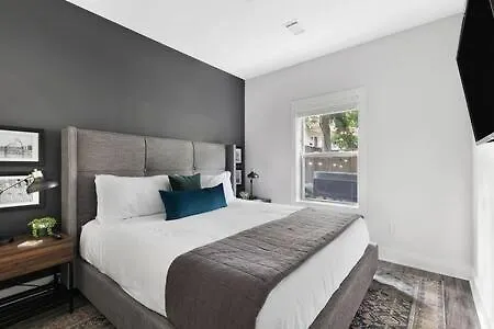 The Brooks House - 6 Mins To Broadway, Firepit Holiday home Nashville