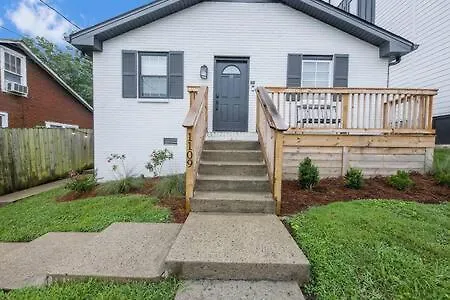 Apartment The Blue - 4 Beds And 7 Mins To Broadway!