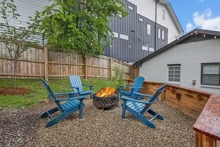 The Blue - 4 Beds And 7 Mins To Broadway!