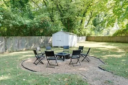 1-story Home, Fenced Yard, Grill, Firepit, Parking, Sleeps 10, Pet-friendly, Smart Tvs, 10 Mins To Nissan Stadium & Five Points, Cozy Bedrooms, Outdoor Fun, Perfect For Families & Groups Nashville