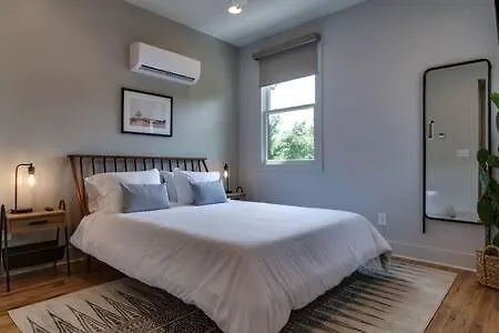 Holiday home Modern East Townhome & Garage Nashville