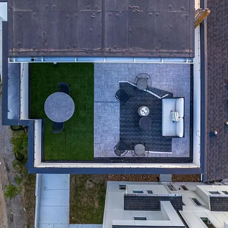Quadhouse - 4 Luxe Homes - 4 Private Rooftops Nashville