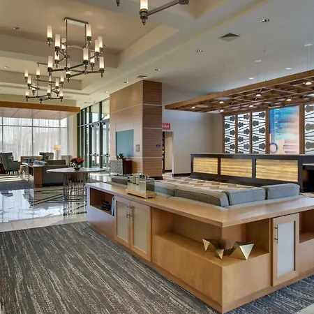 Drury Plaza Downtown Hotel 4*