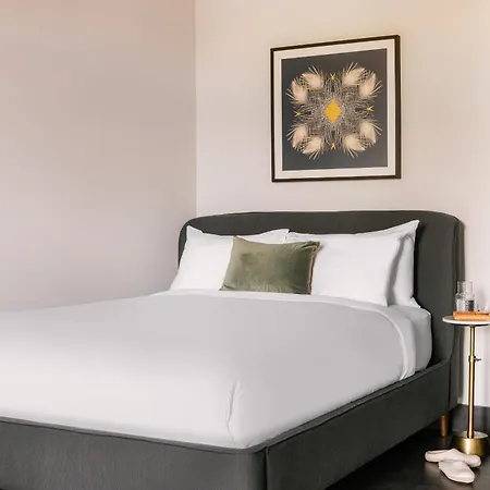 Hotel Sonder The Chorus *