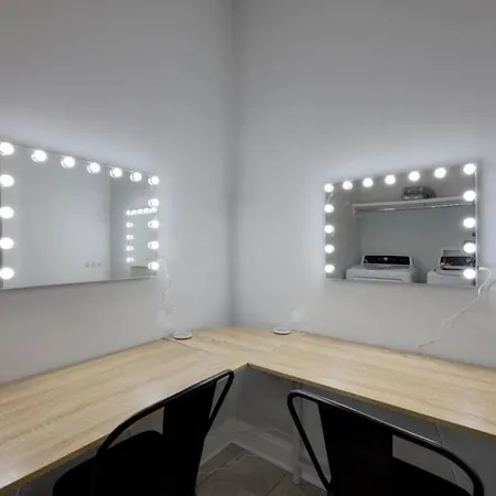 Weho Home, Geodis Park, Private Movie Theater! 10min To Broadway! Sleeps 10! *