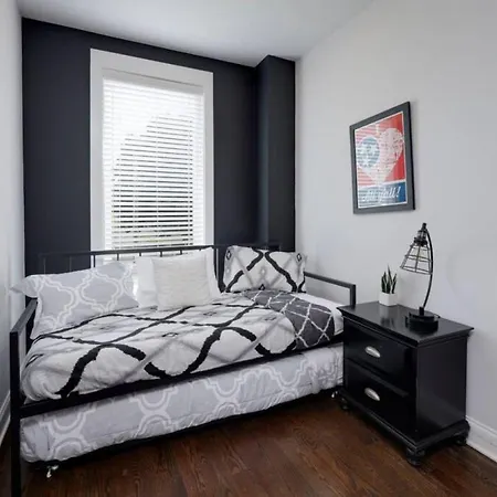 Holiday home Weho Home, Geodis Park, Private Movie Theater! 10min To Broadway! Sleeps 10! Nashville