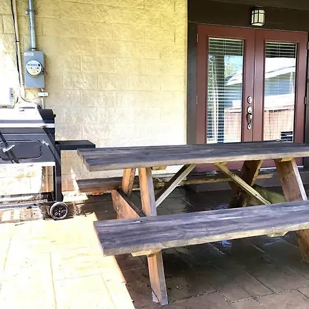 East Garden With 3 Bedrooms Nashville