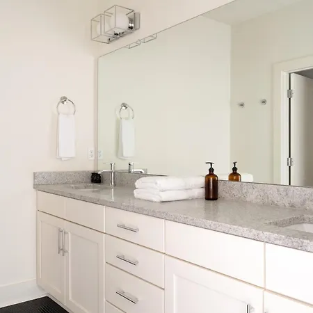 Apartment Hart 16 By Avantstay Gorgeous Town House W Modern Amenities In Nashville