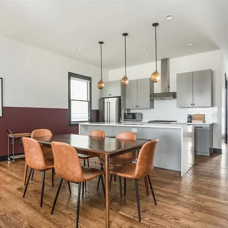 Kitty Faith Barbara By Avantstay 3 Unit Buyout W 12br In Heart Of Holiday home Nashville