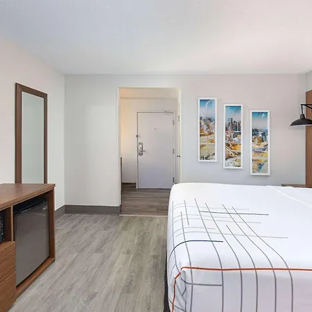 Hotel La Quinta By Wyndham Airport Nashville