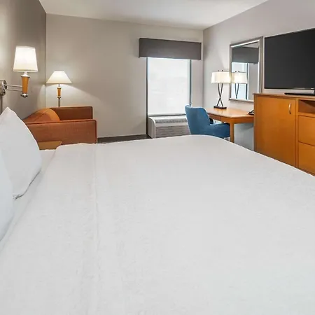 Hotel Hampton & Nashville-vanderbilt-elliston Place