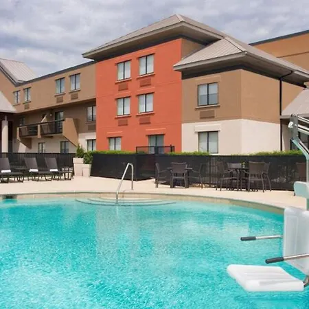 Express Airport By Ihg Nashville
